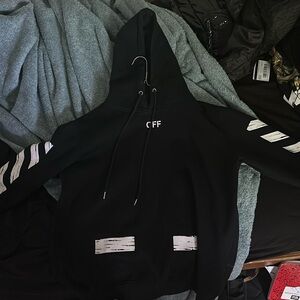 off-white hoodie, size Meduim, great hoodie for wearing out